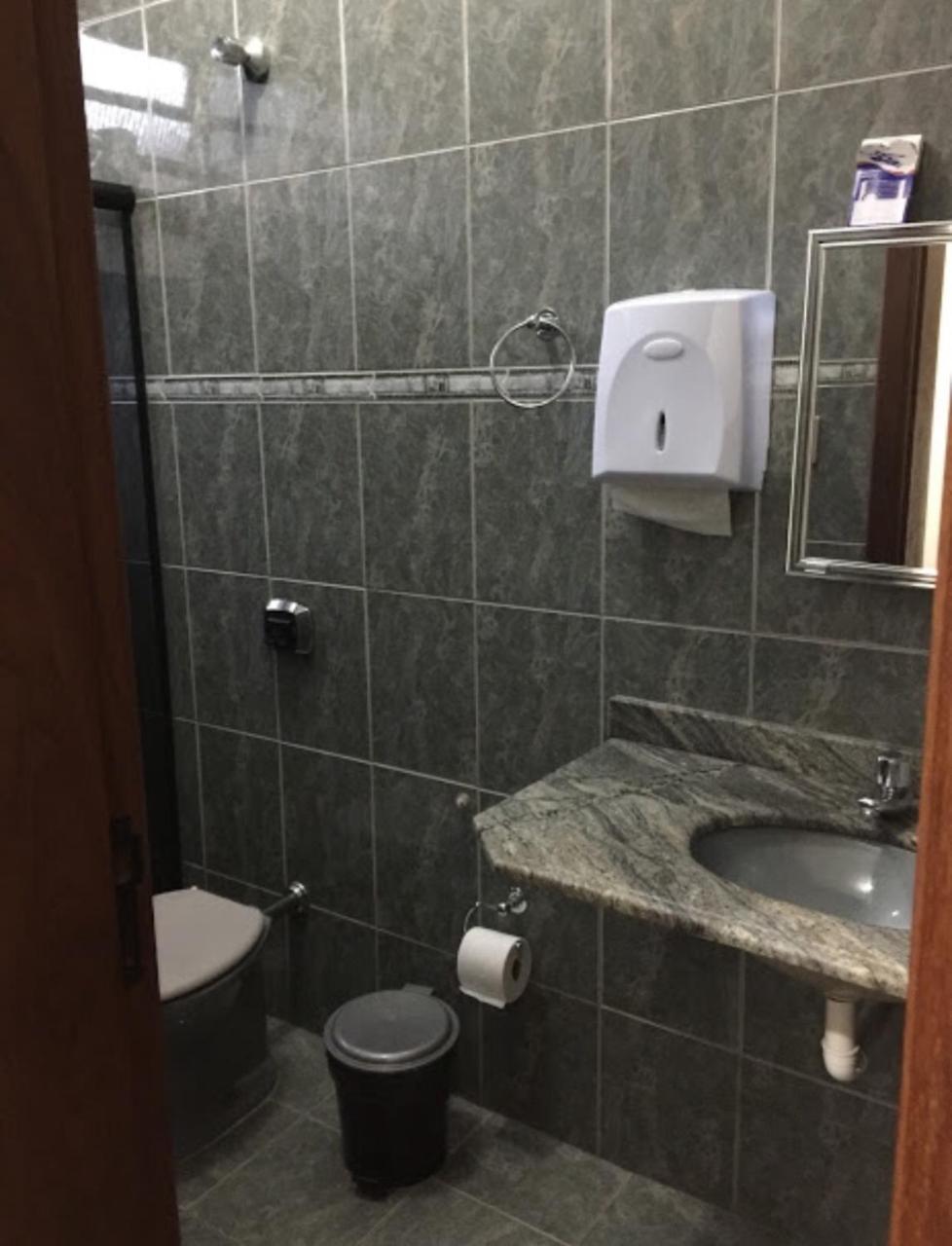 Hospedaria Central 迪亚曼蒂纳 外观 照片
